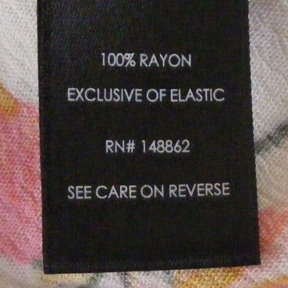 TORRID Top, 3/3X, Off-white/Pink Floral, Smocked, Lace front, Short sleeves - Picture 11 of 14